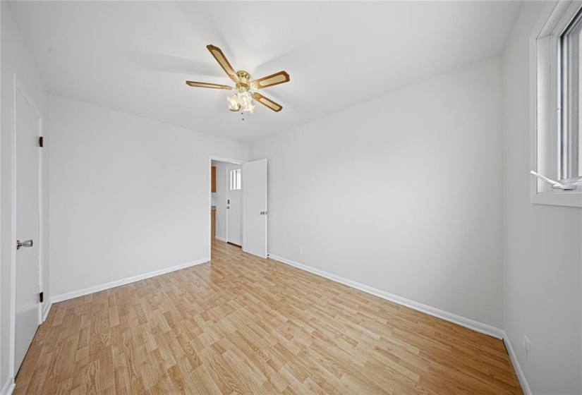 464 Tissot, 3 Bedrooms Bedrooms, 7 Rooms Rooms,1 BathroomBathrooms,Residential,For Sale,Tissot