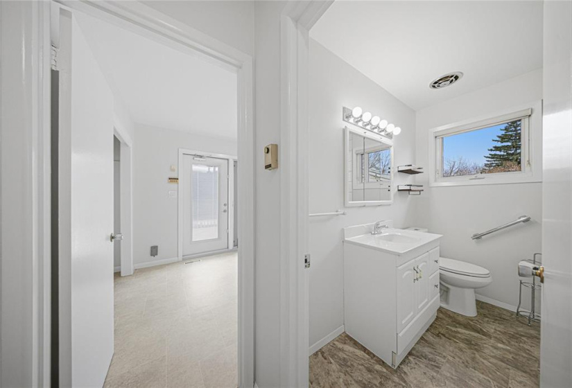 464 Tissot, 3 Bedrooms Bedrooms, 7 Rooms Rooms,1 BathroomBathrooms,Residential,For Sale,Tissot