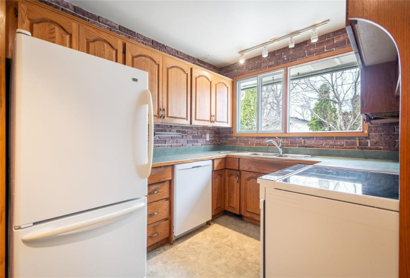 139 Talon, 3 Bedrooms Bedrooms, 12 Rooms Rooms,2 BathroomsBathrooms,Residential,For Sale,Talon