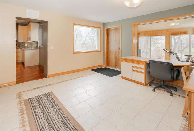 58073 Murdock 21E, 3 Bedrooms Bedrooms, 12 Rooms Rooms,3 BathroomsBathrooms,Residential,For Sale,Murdock 21E