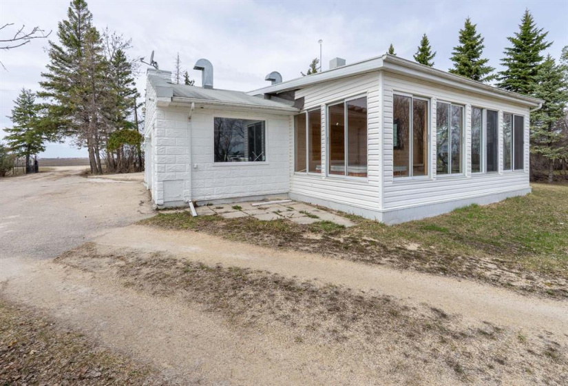 58073 Murdock 21E, 3 Bedrooms Bedrooms, 12 Rooms Rooms,3 BathroomsBathrooms,Residential,For Sale,Murdock 21E