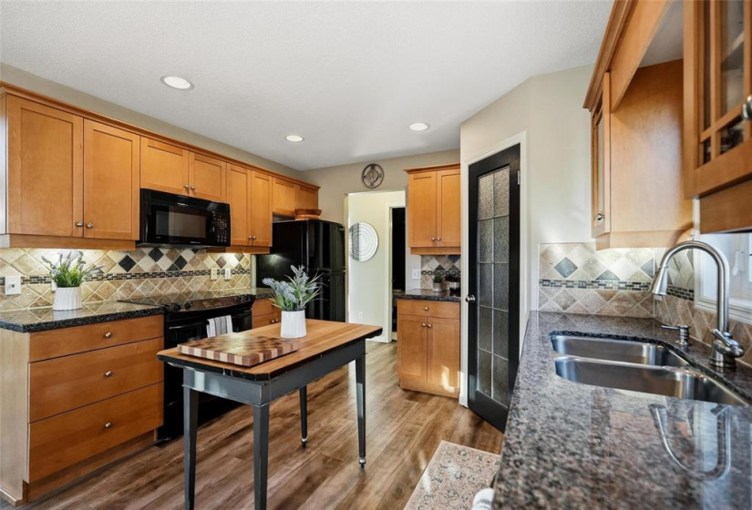 103 Arpin, 4 Bedrooms Bedrooms, 17 Rooms Rooms,3 BathroomsBathrooms,Residential,For Sale,Arpin