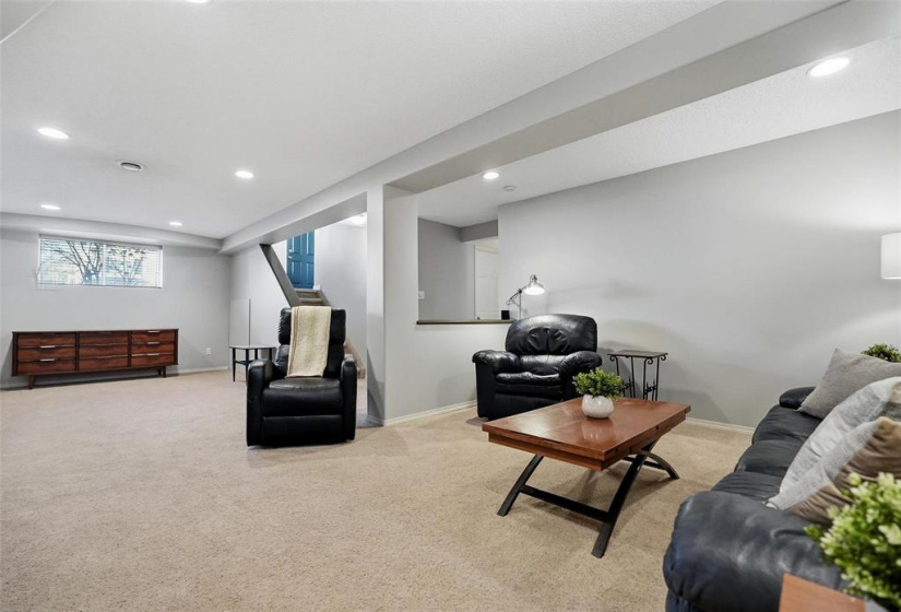 103 Arpin, 4 Bedrooms Bedrooms, 17 Rooms Rooms,3 BathroomsBathrooms,Residential,For Sale,Arpin