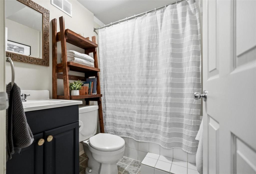103 Arpin, 4 Bedrooms Bedrooms, 17 Rooms Rooms,3 BathroomsBathrooms,Residential,For Sale,Arpin
