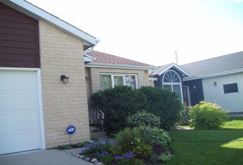 31 Millstream, 4 Bedrooms Bedrooms, 12 Rooms Rooms,3 BathroomsBathrooms,Residential,For Sale,Millstream