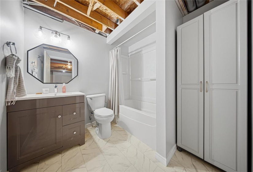 152 Chadwick, 3 Bedrooms Bedrooms, 10 Rooms Rooms,2 BathroomsBathrooms,Residential,For Sale,Chadwick