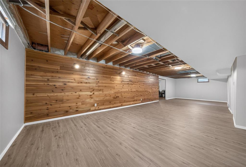 20 Chaucer, 3 Bedrooms Bedrooms, 13 Rooms Rooms,2 BathroomsBathrooms,Residential,For Sale,Chaucer