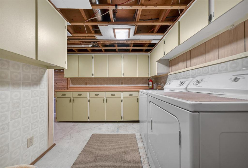 20 Chaucer, 3 Bedrooms Bedrooms, 13 Rooms Rooms,2 BathroomsBathrooms,Residential,For Sale,Chaucer
