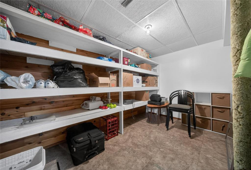 20 Chaucer, 3 Bedrooms Bedrooms, 13 Rooms Rooms,2 BathroomsBathrooms,Residential,For Sale,Chaucer