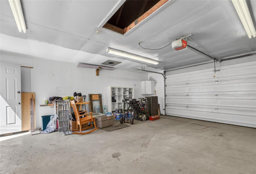 20 Chaucer, 3 Bedrooms Bedrooms, 13 Rooms Rooms,2 BathroomsBathrooms,Residential,For Sale,Chaucer