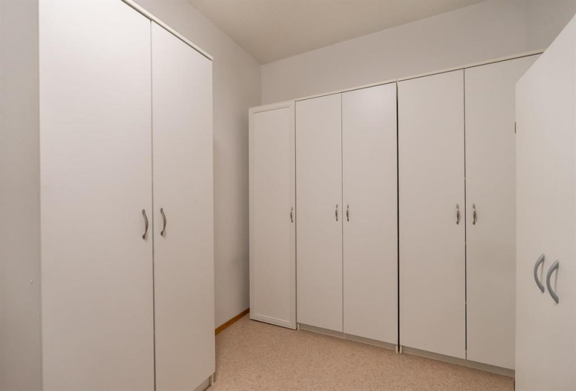 805 St. Anne's, 2 Bedrooms Bedrooms, 8 Rooms Rooms,1 BathroomBathrooms,Condominium,For Sale,St. Anne's