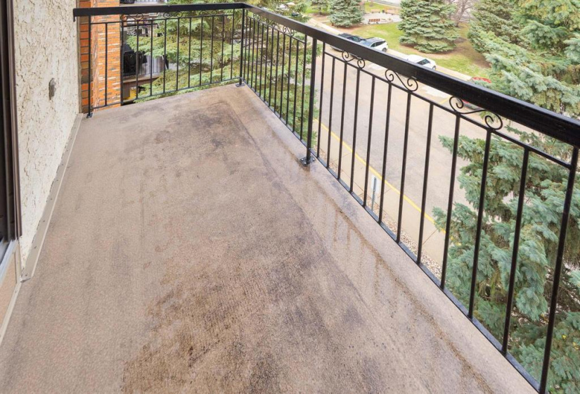 805 St. Anne's, 2 Bedrooms Bedrooms, 8 Rooms Rooms,1 BathroomBathrooms,Condominium,For Sale,St. Anne's