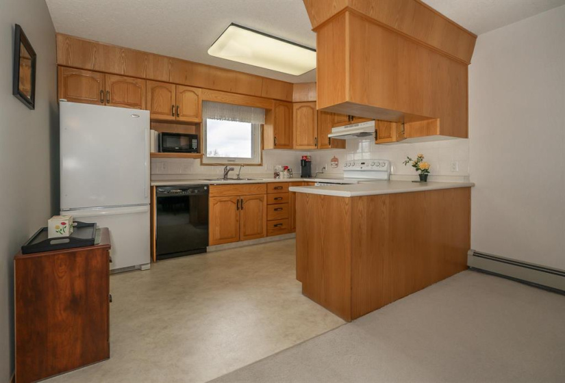805 St. Anne's, 2 Bedrooms Bedrooms, 8 Rooms Rooms,1 BathroomBathrooms,Condominium,For Sale,St. Anne's
