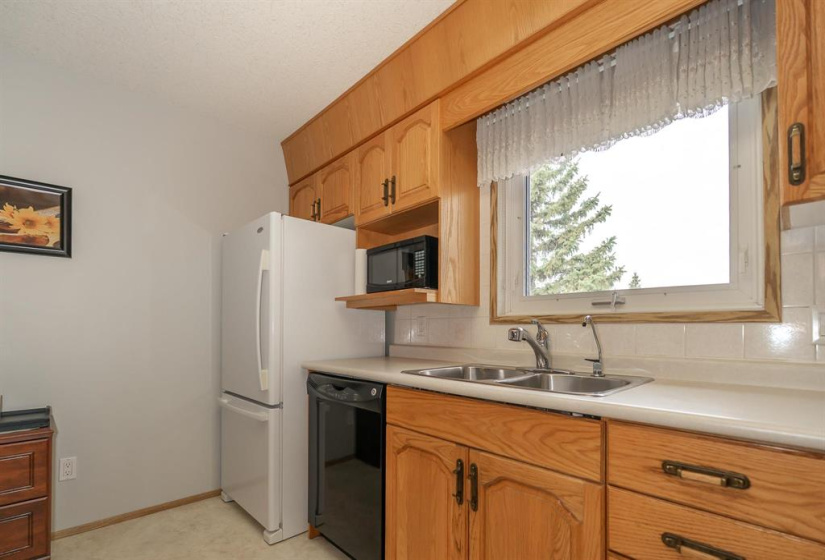 805 St. Anne's, 2 Bedrooms Bedrooms, 8 Rooms Rooms,1 BathroomBathrooms,Condominium,For Sale,St. Anne's