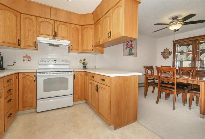 805 St. Anne's, 2 Bedrooms Bedrooms, 8 Rooms Rooms,1 BathroomBathrooms,Condominium,For Sale,St. Anne's