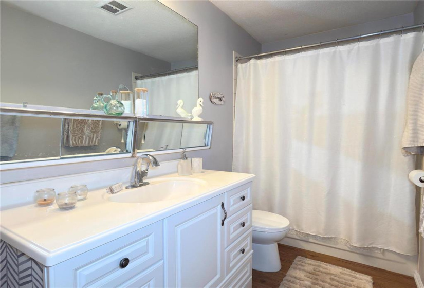 131 Bret, 4 Bedrooms Bedrooms, 9 Rooms Rooms,2 BathroomsBathrooms,Residential,For Sale,Bret