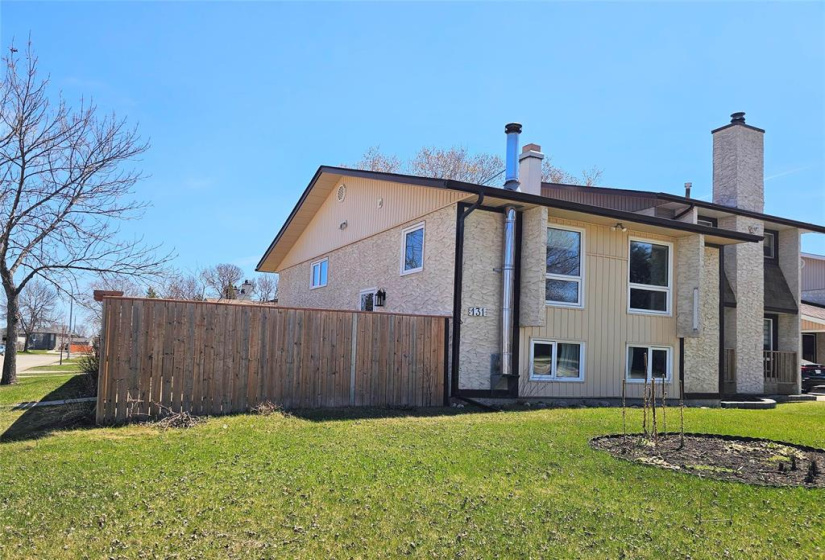 131 Bret, 4 Bedrooms Bedrooms, 9 Rooms Rooms,2 BathroomsBathrooms,Residential,For Sale,Bret