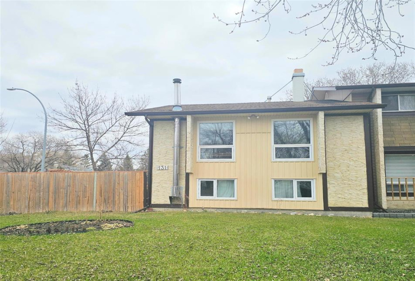131 Bret, 4 Bedrooms Bedrooms, 9 Rooms Rooms,2 BathroomsBathrooms,Residential,For Sale,Bret
