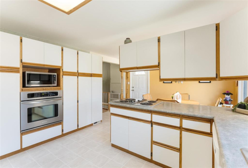 Lots of cupboard space