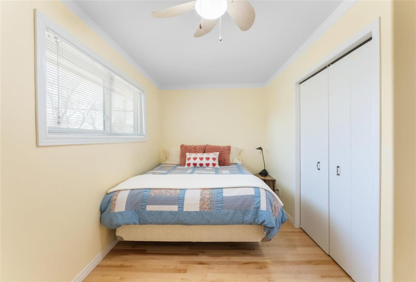 2nd bedroom