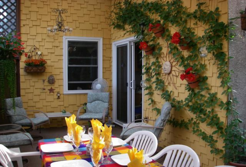 Twine will be left on the wall if one wanted to plant what they did. So cool and cozy.  Great vibes