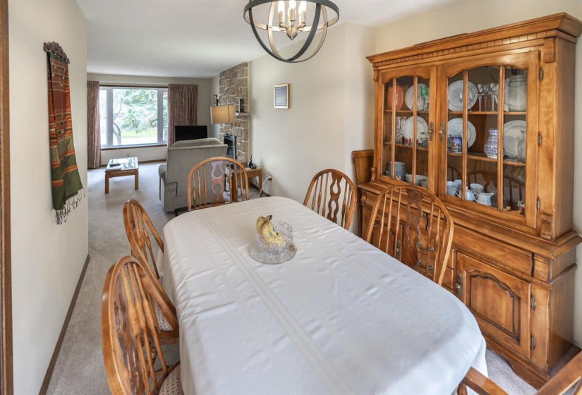 50 Burgess, 5 Bedrooms Bedrooms, 14 Rooms Rooms,3 BathroomsBathrooms,Residential,For Sale,Burgess