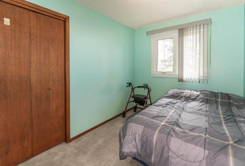 50 Burgess, 5 Bedrooms Bedrooms, 14 Rooms Rooms,3 BathroomsBathrooms,Residential,For Sale,Burgess
