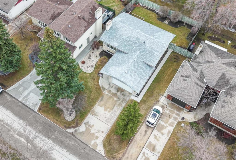 50 Burgess, 5 Bedrooms Bedrooms, 14 Rooms Rooms,3 BathroomsBathrooms,Residential,For Sale,Burgess