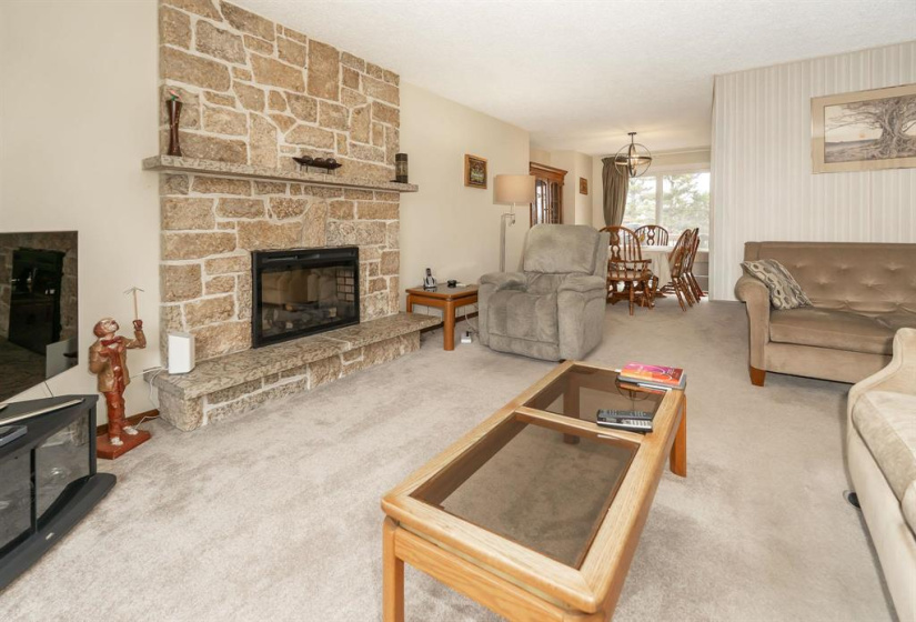 50 Burgess, 5 Bedrooms Bedrooms, 14 Rooms Rooms,3 BathroomsBathrooms,Residential,For Sale,Burgess