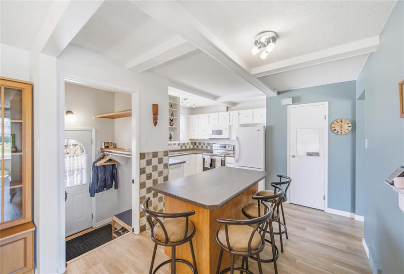 131 Ashmore, 4 Bedrooms Bedrooms, 13 Rooms Rooms,2 BathroomsBathrooms,Residential,For Sale,Ashmore