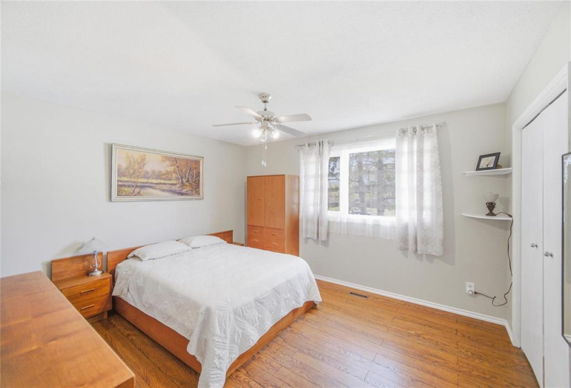 131 Ashmore, 4 Bedrooms Bedrooms, 13 Rooms Rooms,2 BathroomsBathrooms,Residential,For Sale,Ashmore