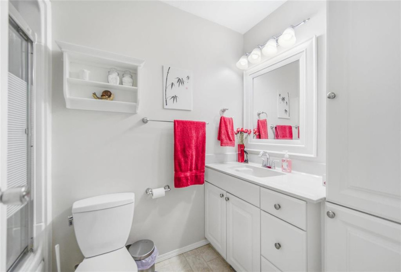 131 Ashmore, 4 Bedrooms Bedrooms, 13 Rooms Rooms,2 BathroomsBathrooms,Residential,For Sale,Ashmore