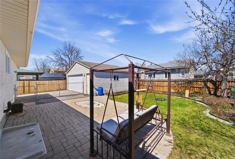 131 Ashmore, 4 Bedrooms Bedrooms, 13 Rooms Rooms,2 BathroomsBathrooms,Residential,For Sale,Ashmore