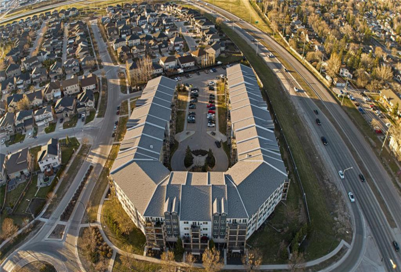 25 Bridgeland, 2 Bedrooms Bedrooms, 7 Rooms Rooms,1 BathroomBathrooms,Condominium,For Sale,Bridgeland