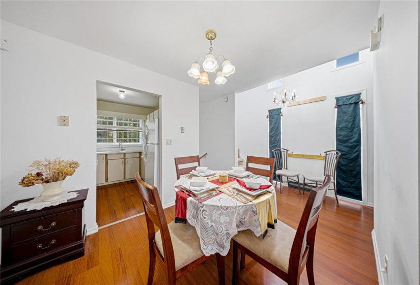 432 Stella, 2 Bedrooms Bedrooms, 10 Rooms Rooms,2 BathroomsBathrooms,Residential,For Sale,Stella