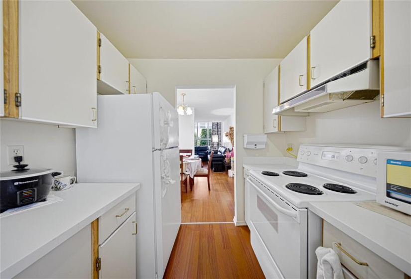 432 Stella, 2 Bedrooms Bedrooms, 10 Rooms Rooms,2 BathroomsBathrooms,Residential,For Sale,Stella