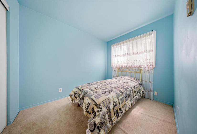 432 Stella, 2 Bedrooms Bedrooms, 10 Rooms Rooms,2 BathroomsBathrooms,Residential,For Sale,Stella