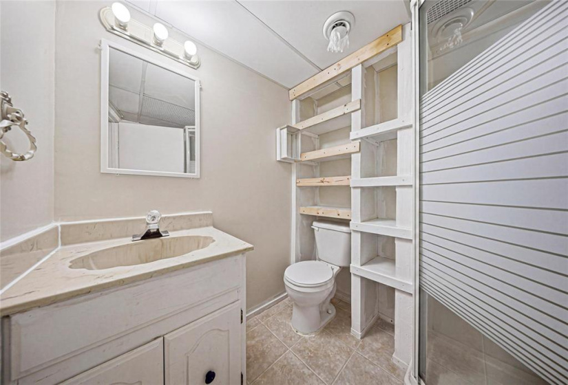 432 Stella, 2 Bedrooms Bedrooms, 10 Rooms Rooms,2 BathroomsBathrooms,Residential,For Sale,Stella