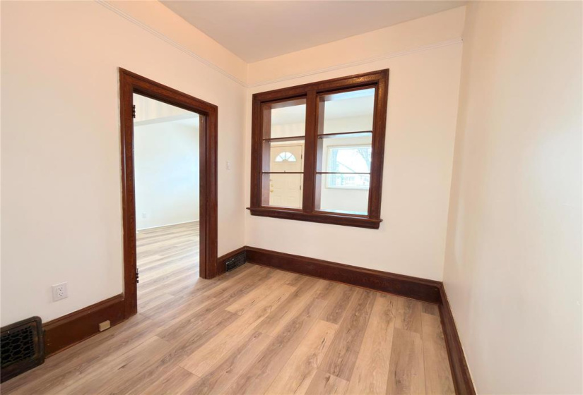 909 Pritchard, 5 Bedrooms Bedrooms, 10 Rooms Rooms,1 BathroomBathrooms,Residential,For Sale,Pritchard