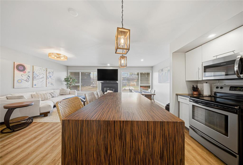510 River, 3 Bedrooms Bedrooms, 11 Rooms Rooms,2 BathroomsBathrooms,Residential,For Sale,River