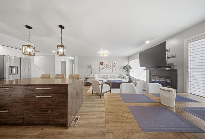 510 River, 3 Bedrooms Bedrooms, 11 Rooms Rooms,2 BathroomsBathrooms,Residential,For Sale,River