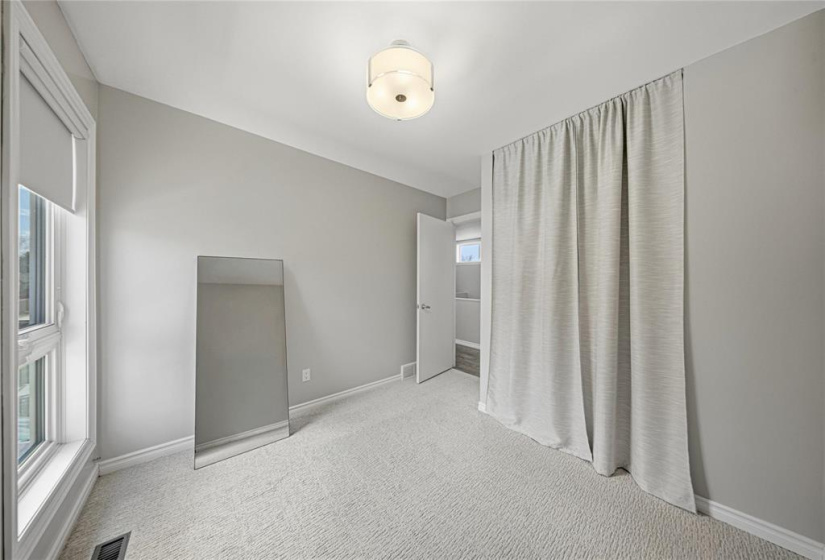510 River, 3 Bedrooms Bedrooms, 11 Rooms Rooms,2 BathroomsBathrooms,Residential,For Sale,River