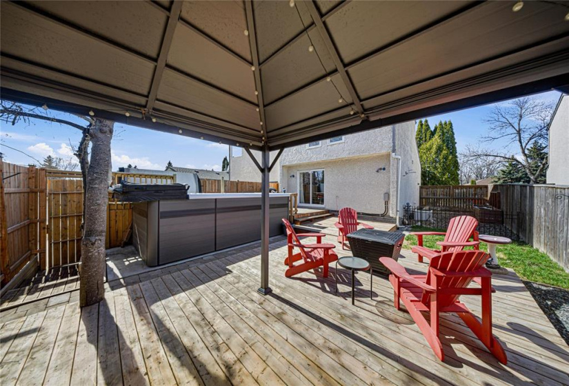 510 River, 3 Bedrooms Bedrooms, 11 Rooms Rooms,2 BathroomsBathrooms,Residential,For Sale,River