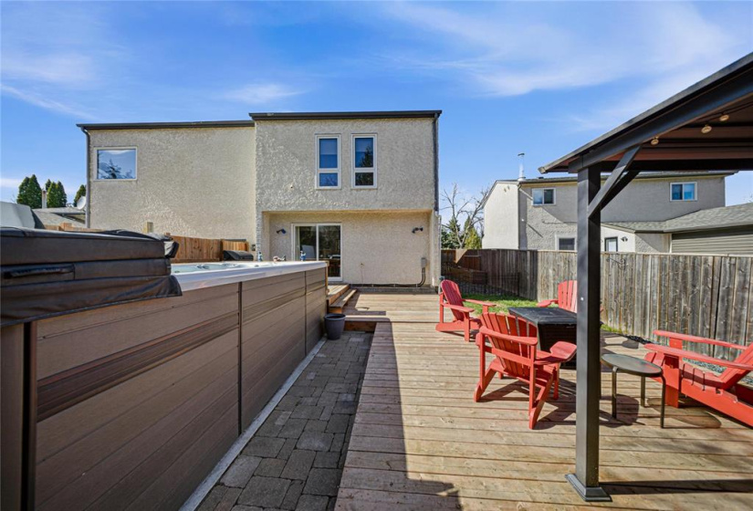 510 River, 3 Bedrooms Bedrooms, 11 Rooms Rooms,2 BathroomsBathrooms,Residential,For Sale,River