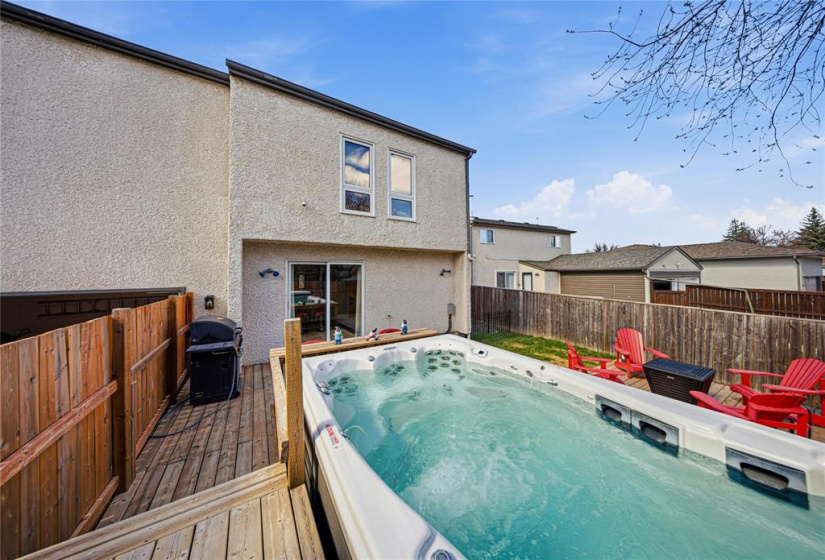 510 River, 3 Bedrooms Bedrooms, 11 Rooms Rooms,2 BathroomsBathrooms,Residential,For Sale,River