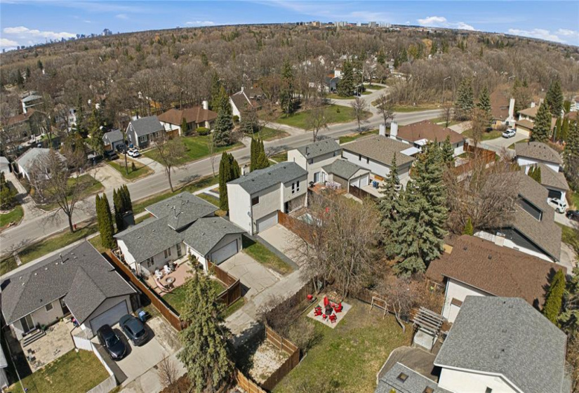 510 River, 3 Bedrooms Bedrooms, 11 Rooms Rooms,2 BathroomsBathrooms,Residential,For Sale,River