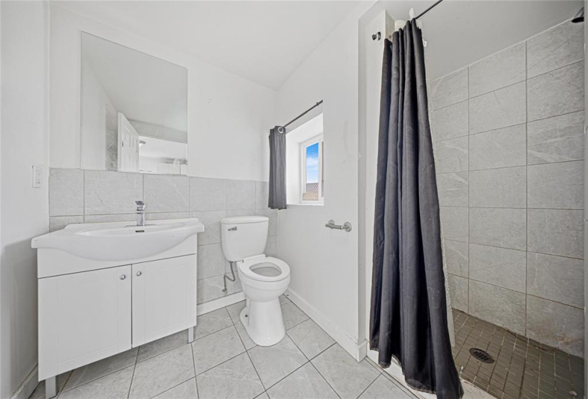 Main Level Unit