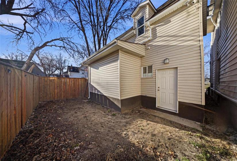 430 Bannatyne, 3 Bedrooms Bedrooms, 11 Rooms Rooms,2 BathroomsBathrooms,Residential,For Sale,Bannatyne