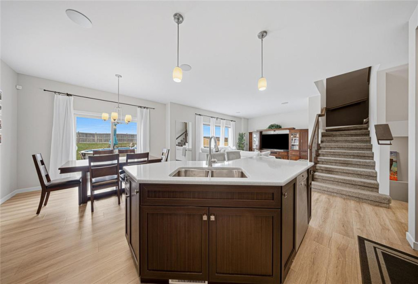 135 Kingsclear, 4 Bedrooms Bedrooms, 13 Rooms Rooms,2 BathroomsBathrooms,Residential,For Sale,Kingsclear