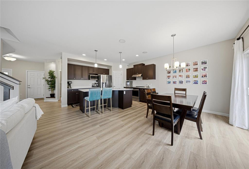 135 Kingsclear, 4 Bedrooms Bedrooms, 13 Rooms Rooms,2 BathroomsBathrooms,Residential,For Sale,Kingsclear